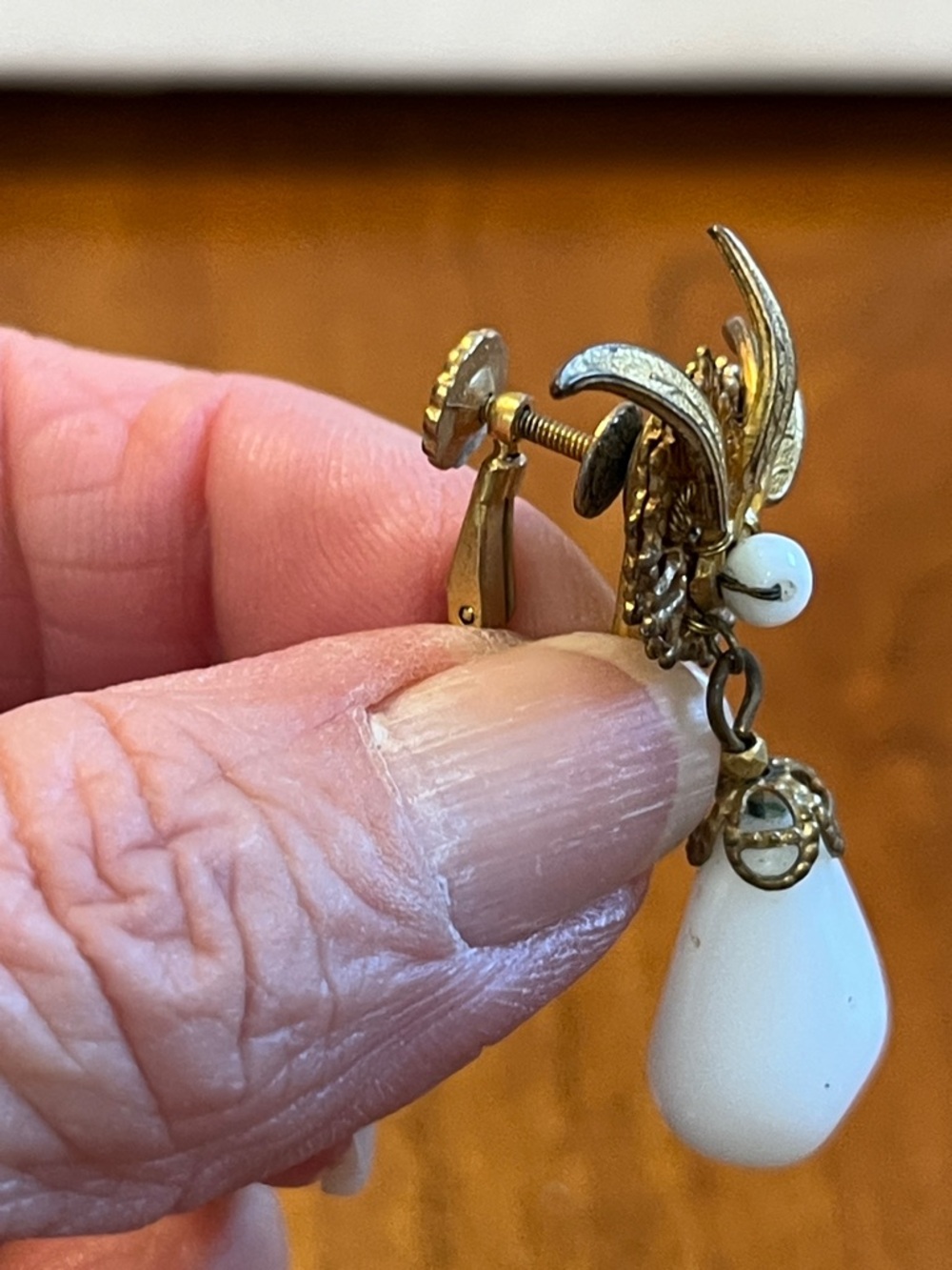 Miriam Haskell vintage earrings - Picture 8 of 10